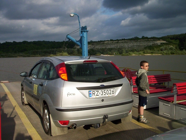 Focusem przez rzek�